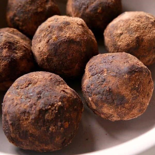Dark Cocoa Dusted Date Bites